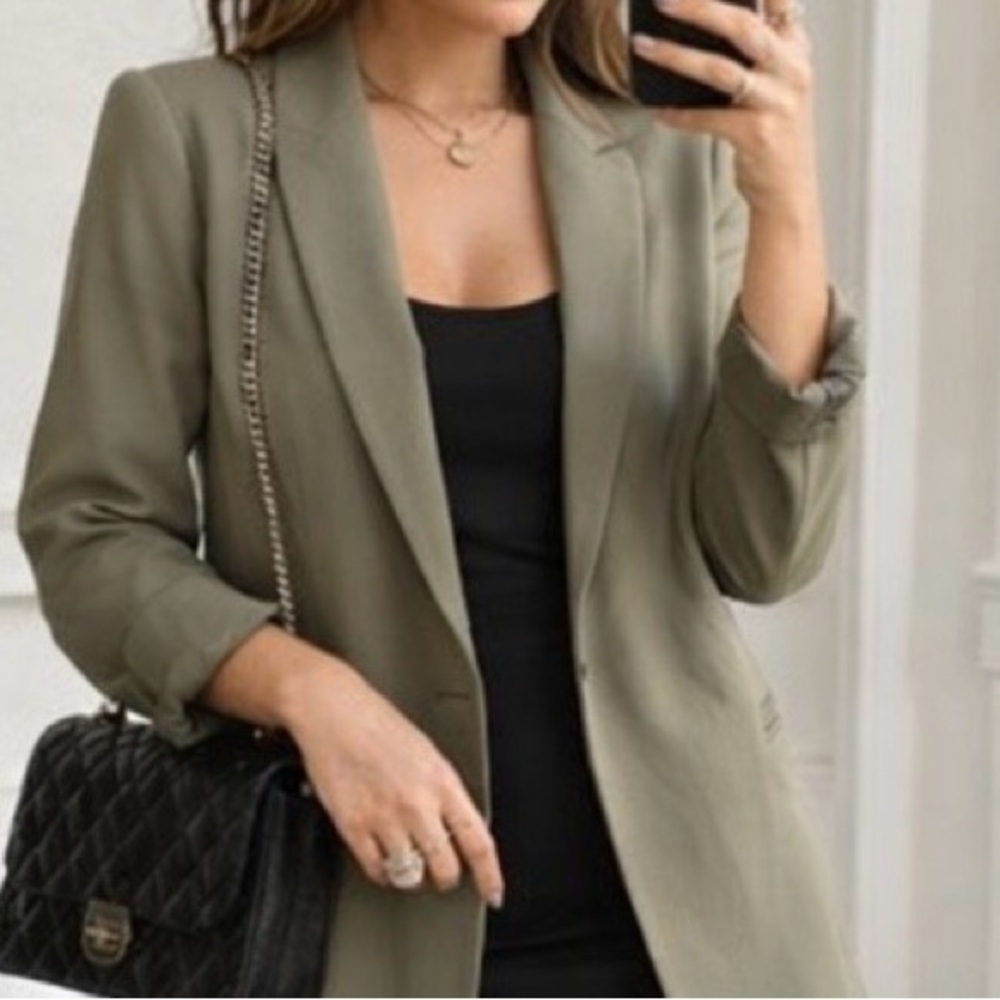 Aritzia Olive Blazer - Picture 9 of 9
